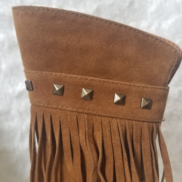 Toddler Girl Faux Suede Boots with Tassels - Picture 3 of 7